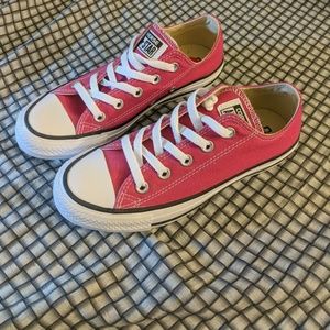 Pink converse